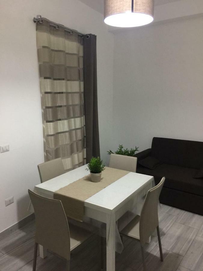 דירות אצ'רה Alloggio Tulipano מראה חיצוני תמונה